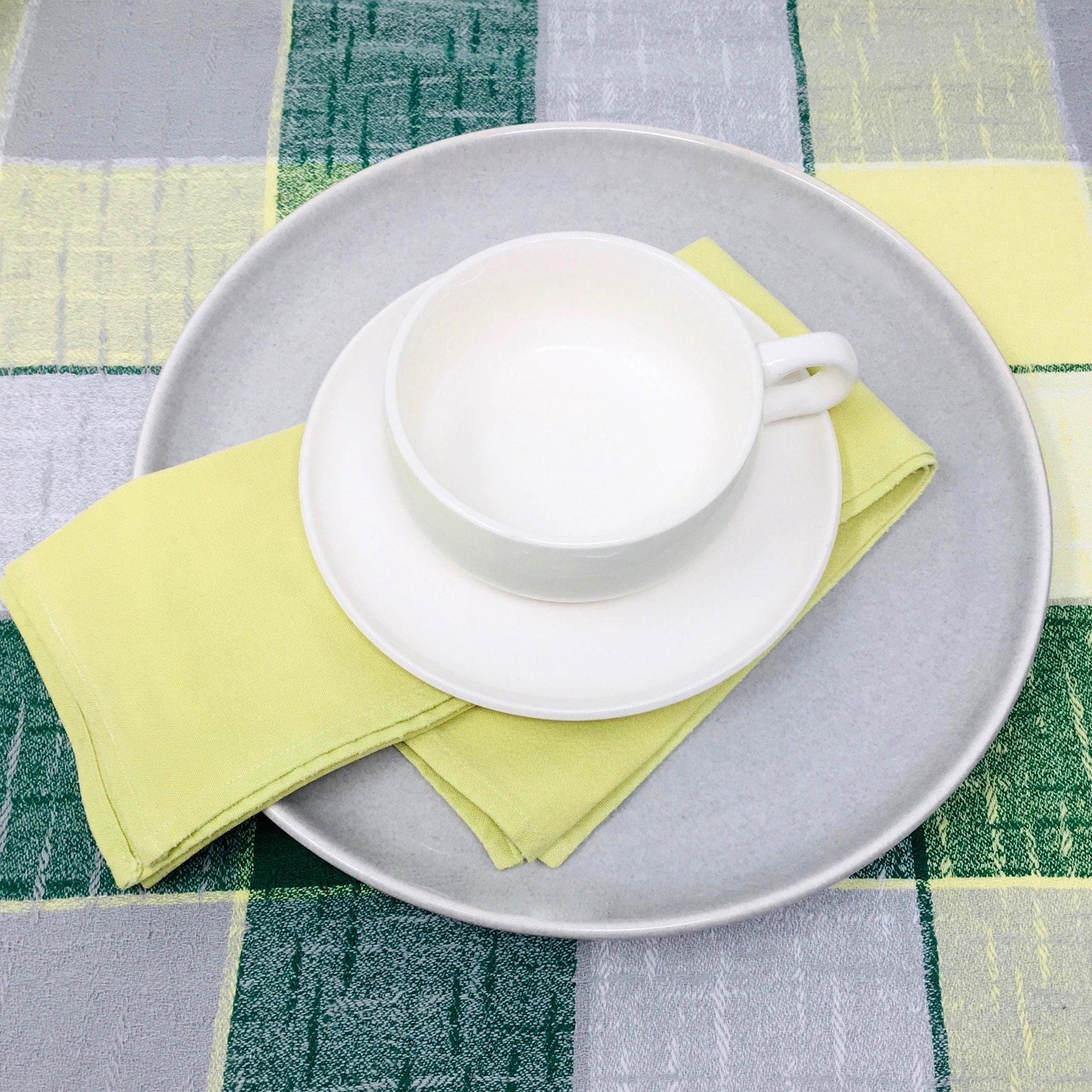 Russel Wright American Modern | Dinner Plate Granite Gray | Steubenville Pottery, 1939-1959